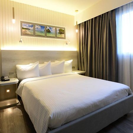 Wyndham Garden Guam Hotel Tamuning Exterior photo